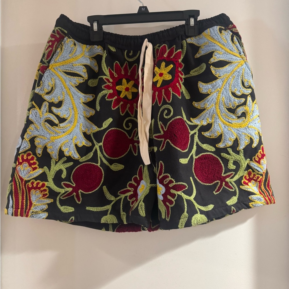 Embroidered Floral Women's Shorts
